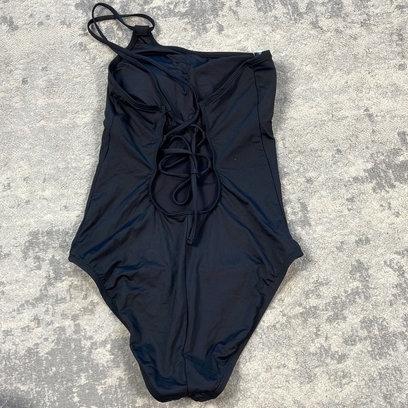 New La Blanca Island Goddess Lace Up Back One Shoulder One Piece Swimsuit Black - Picture 5 of 10